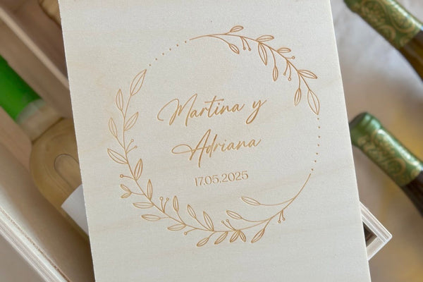 Caja vino doble - Corona floral sencilla