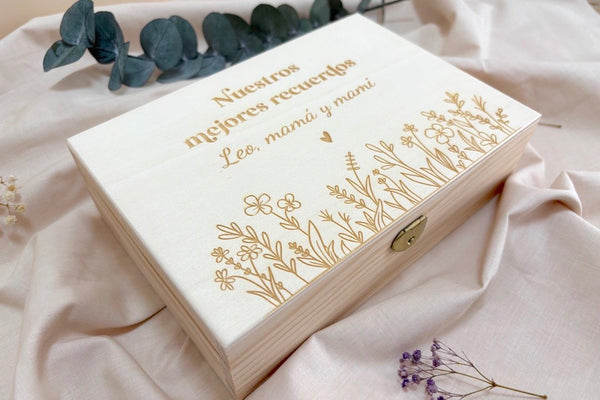 Caja recuerdos - Flores y corazón