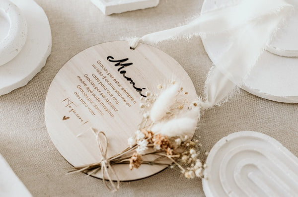Placa personalizada - Troquelada con ramillete