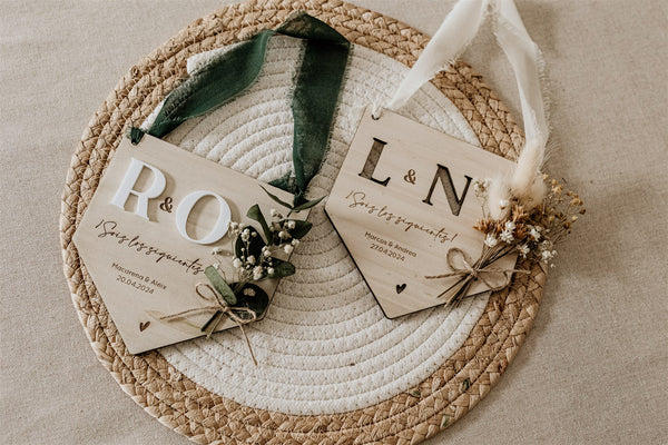 Banderola madera ¡Sois los siguientes! - Troquelada o metacrilato con ramillete