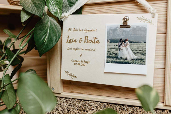 Marco de fotos ¡Sois los siguientes! - Olivo - Lletres de Vida